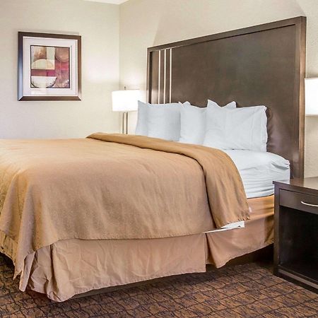 Quality Inn & Suites Woodland - Sacramento Airport Exteriör bild