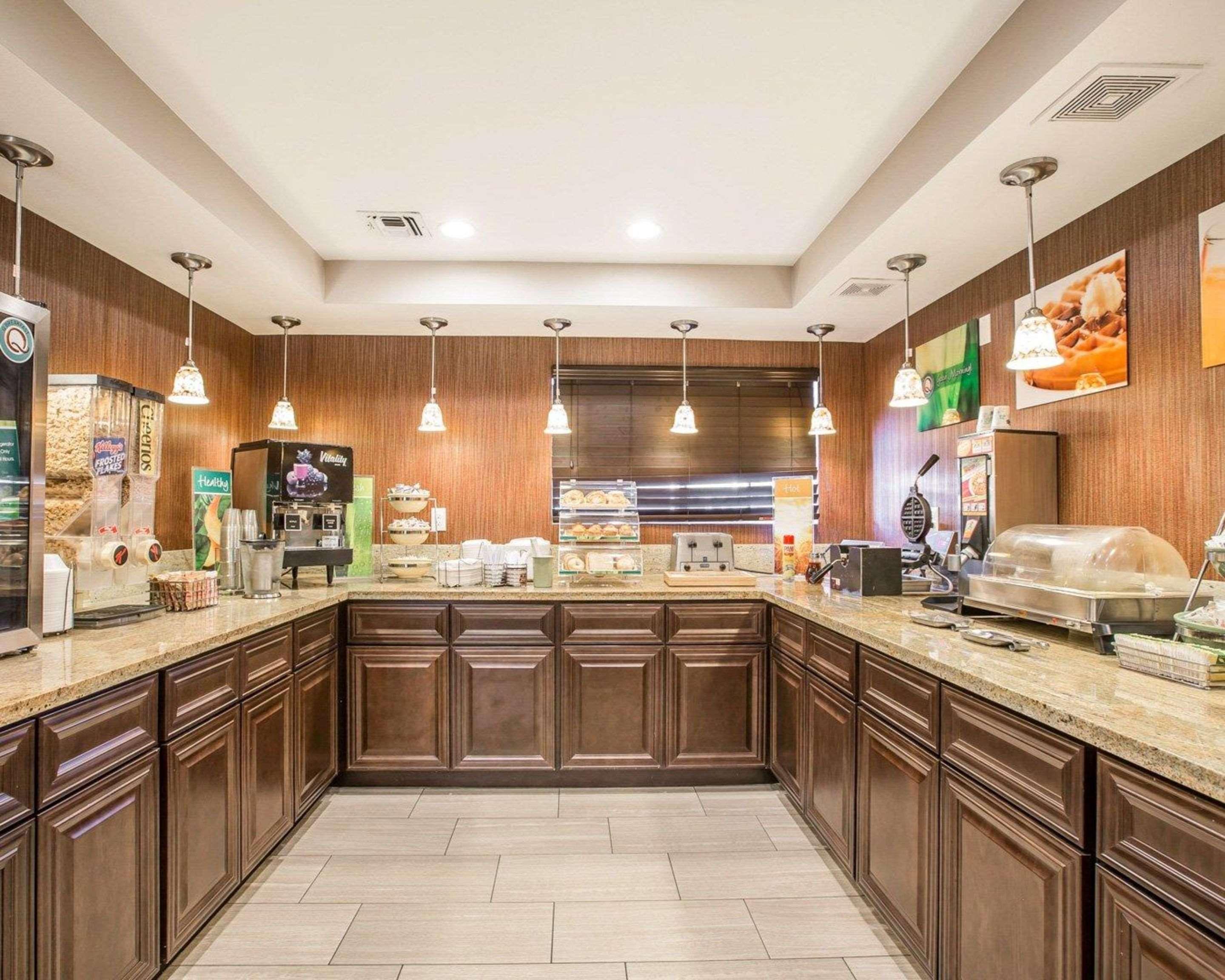 Quality Inn & Suites Woodland - Sacramento Airport Exteriör bild