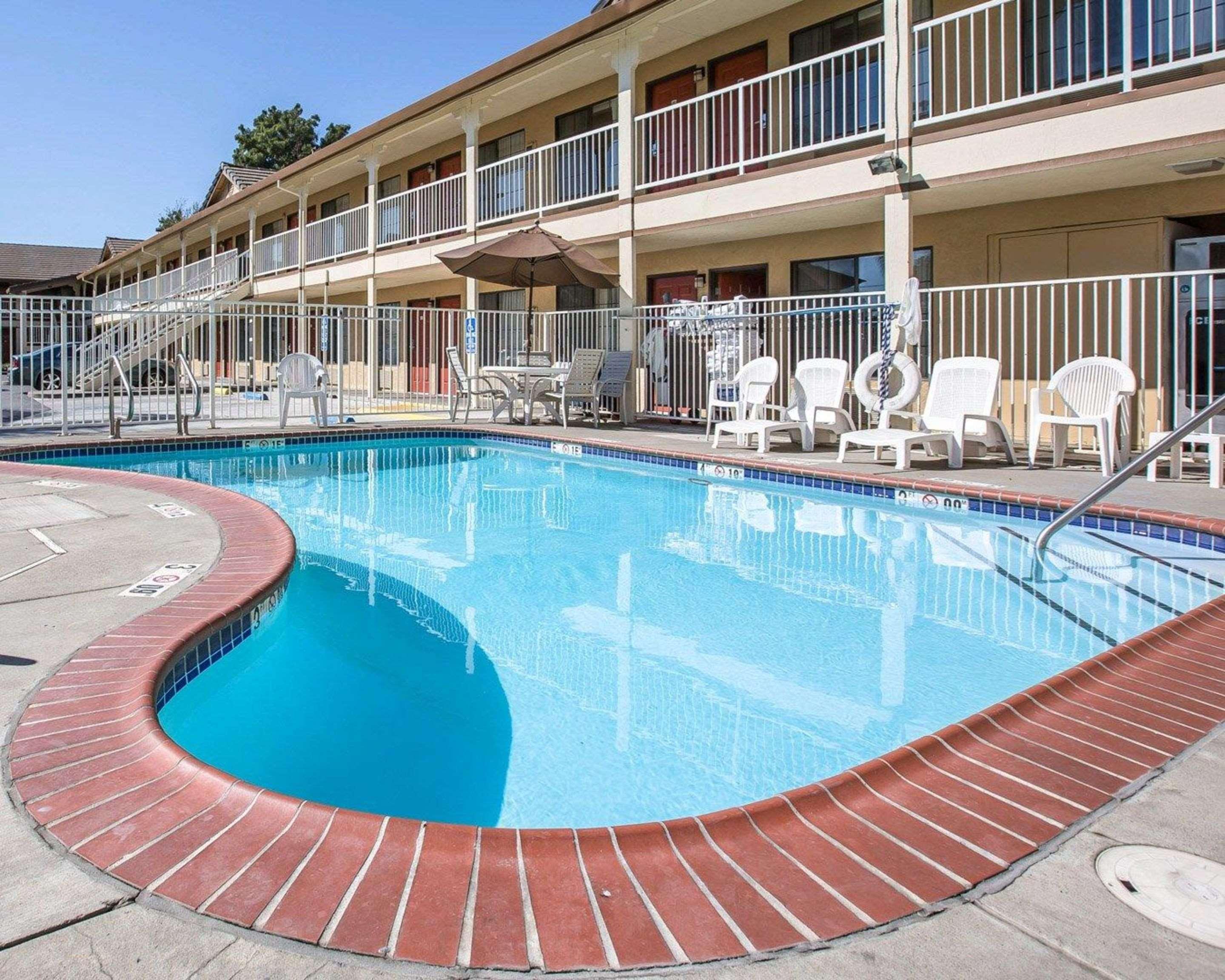 Quality Inn & Suites Woodland - Sacramento Airport Exteriör bild
