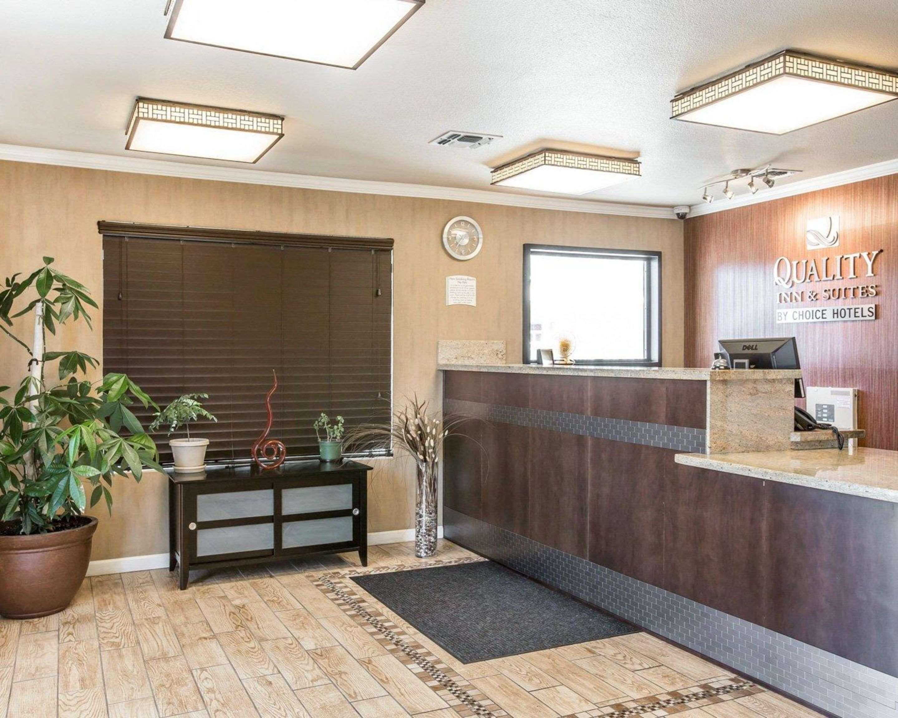 Quality Inn & Suites Woodland - Sacramento Airport Exteriör bild