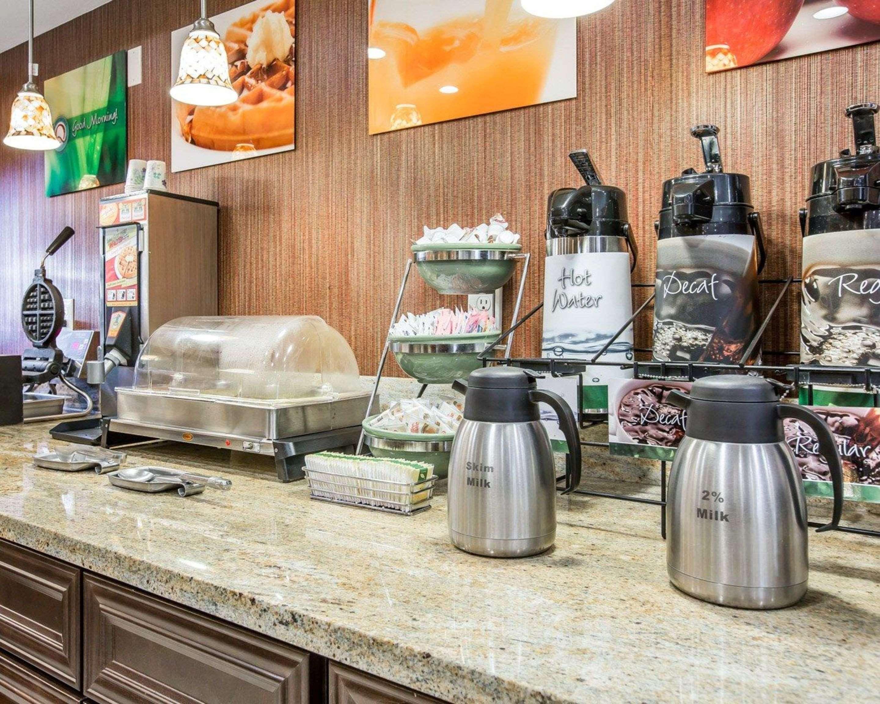 Quality Inn & Suites Woodland - Sacramento Airport Exteriör bild