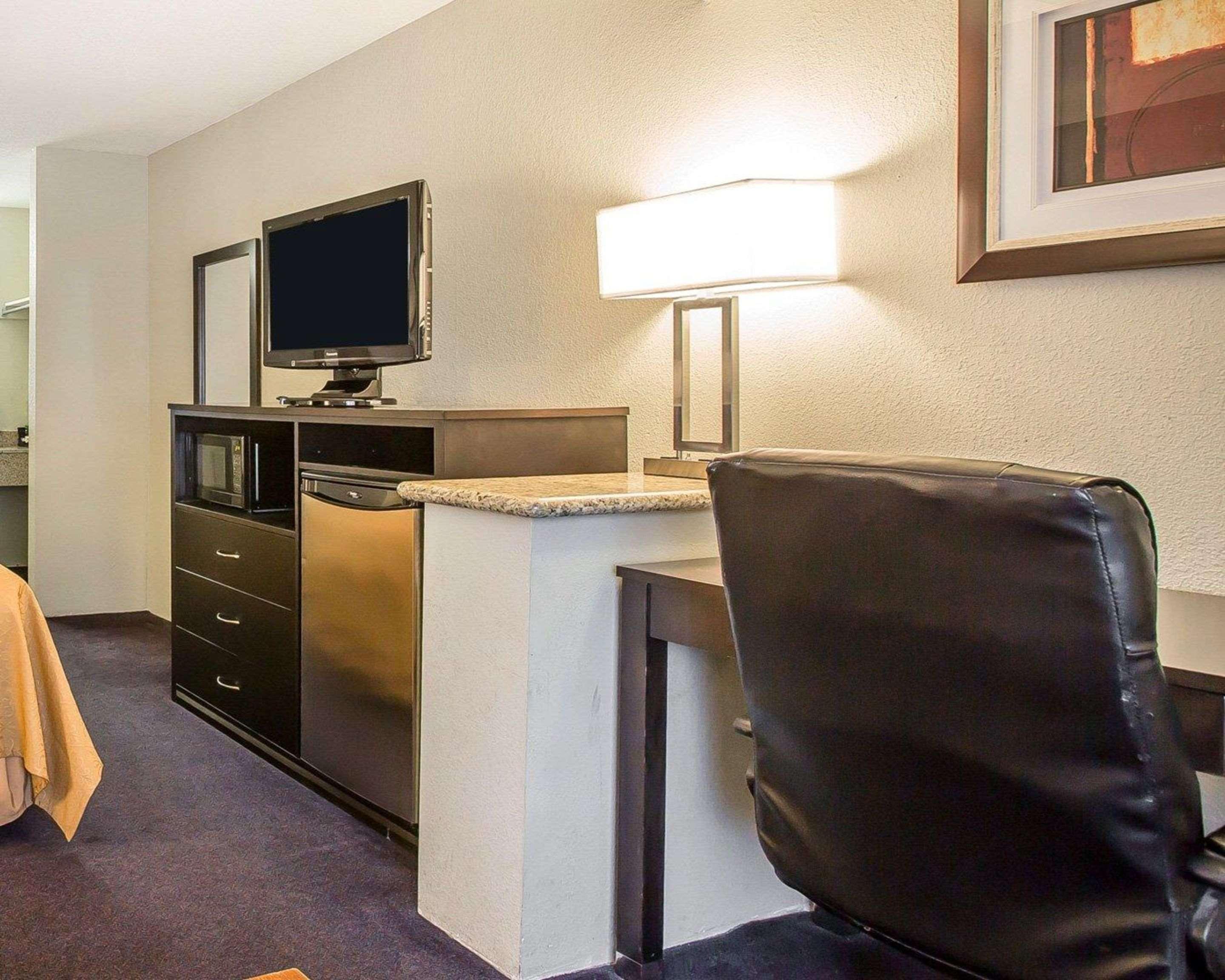 Quality Inn & Suites Woodland - Sacramento Airport Exteriör bild