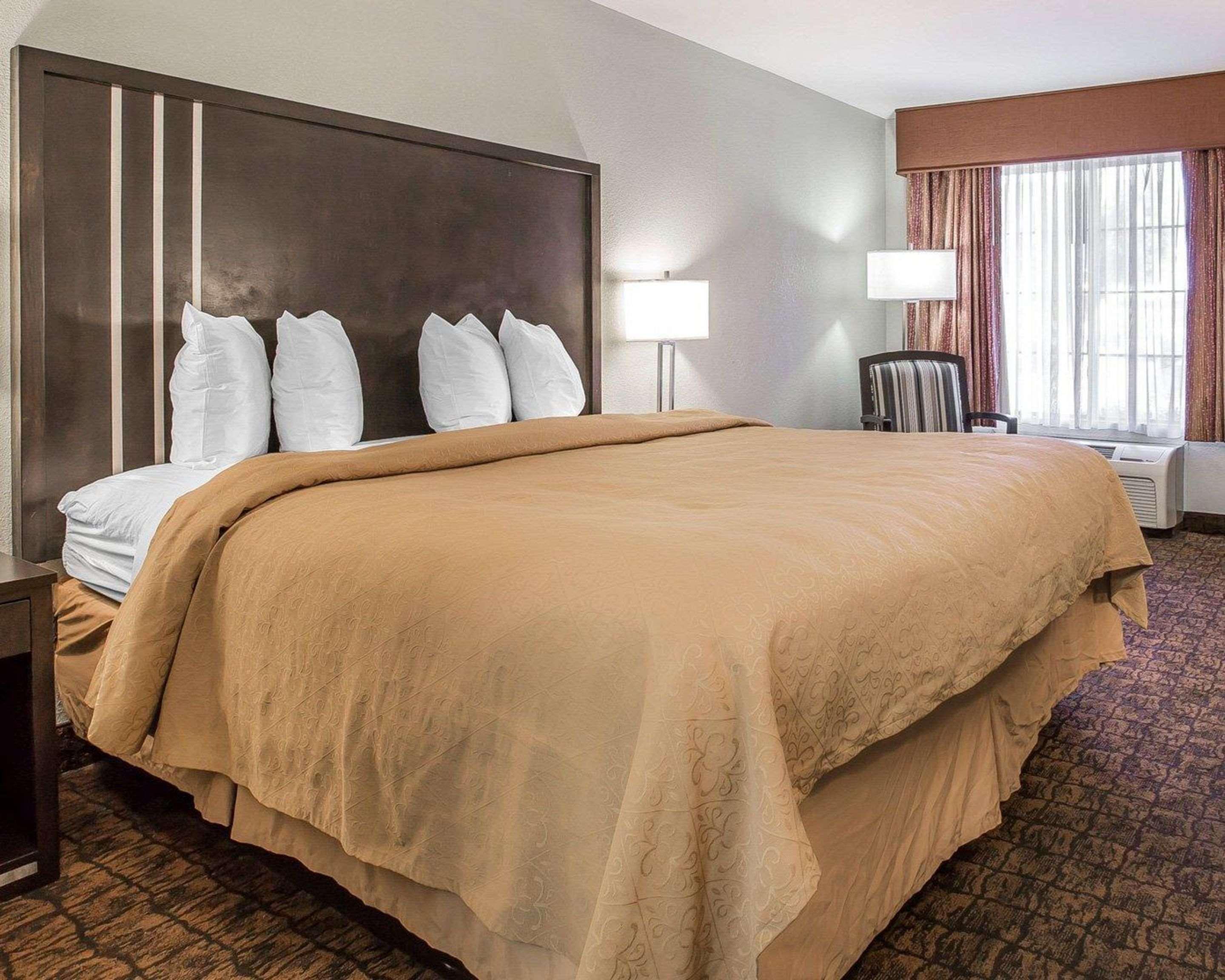 Quality Inn & Suites Woodland - Sacramento Airport Exteriör bild