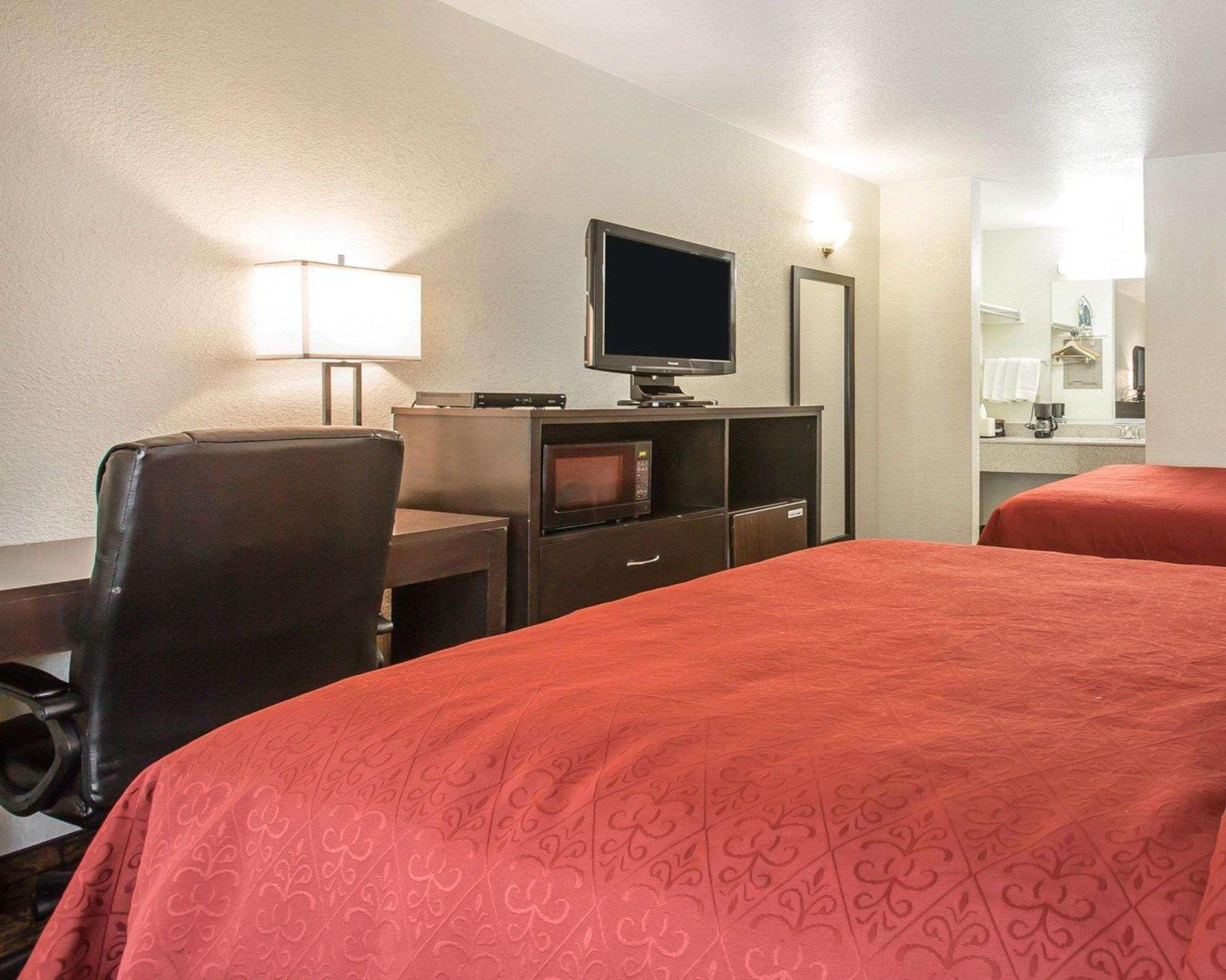 Quality Inn & Suites Woodland - Sacramento Airport Exteriör bild