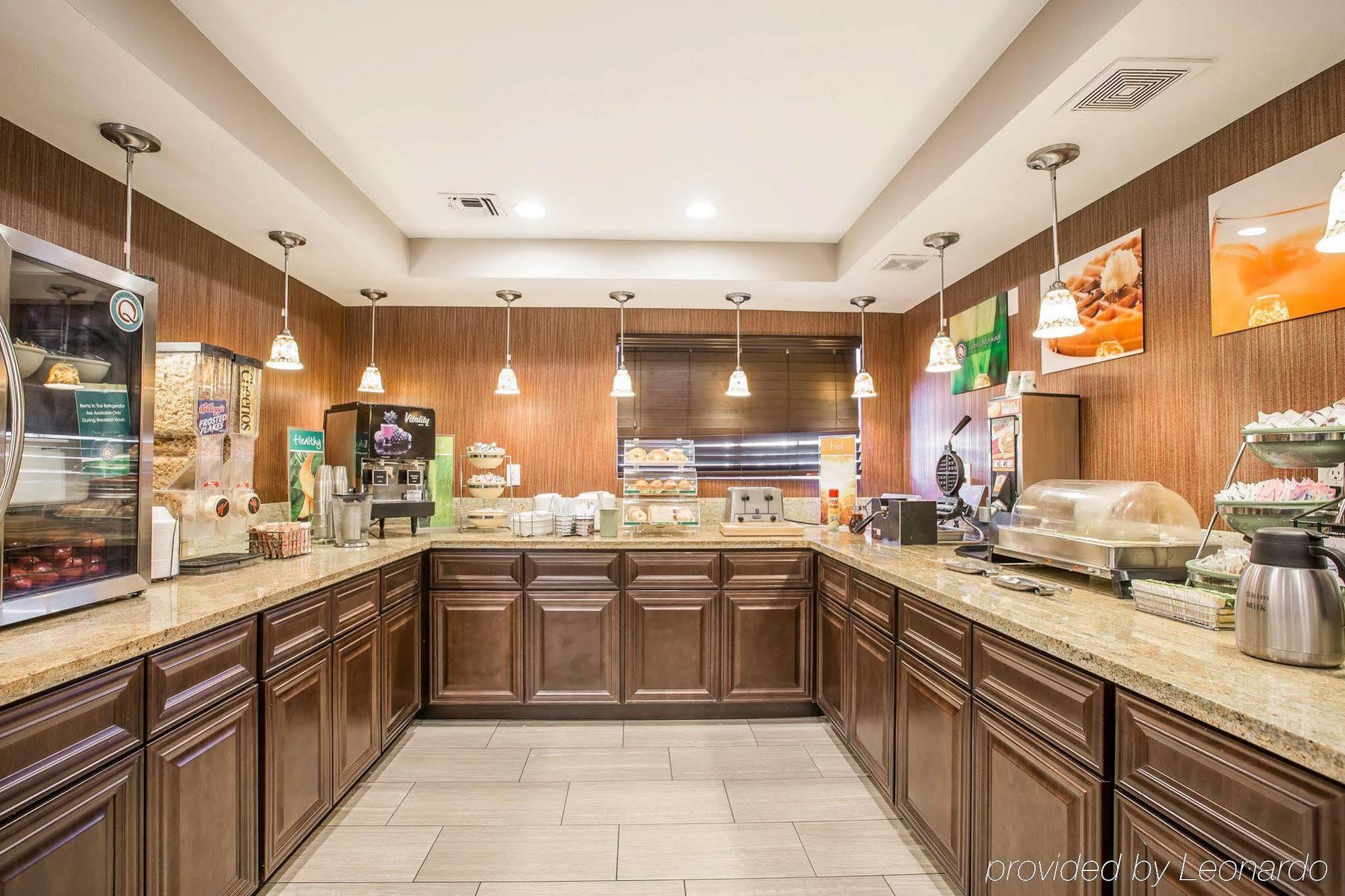 Quality Inn & Suites Woodland - Sacramento Airport Exteriör bild