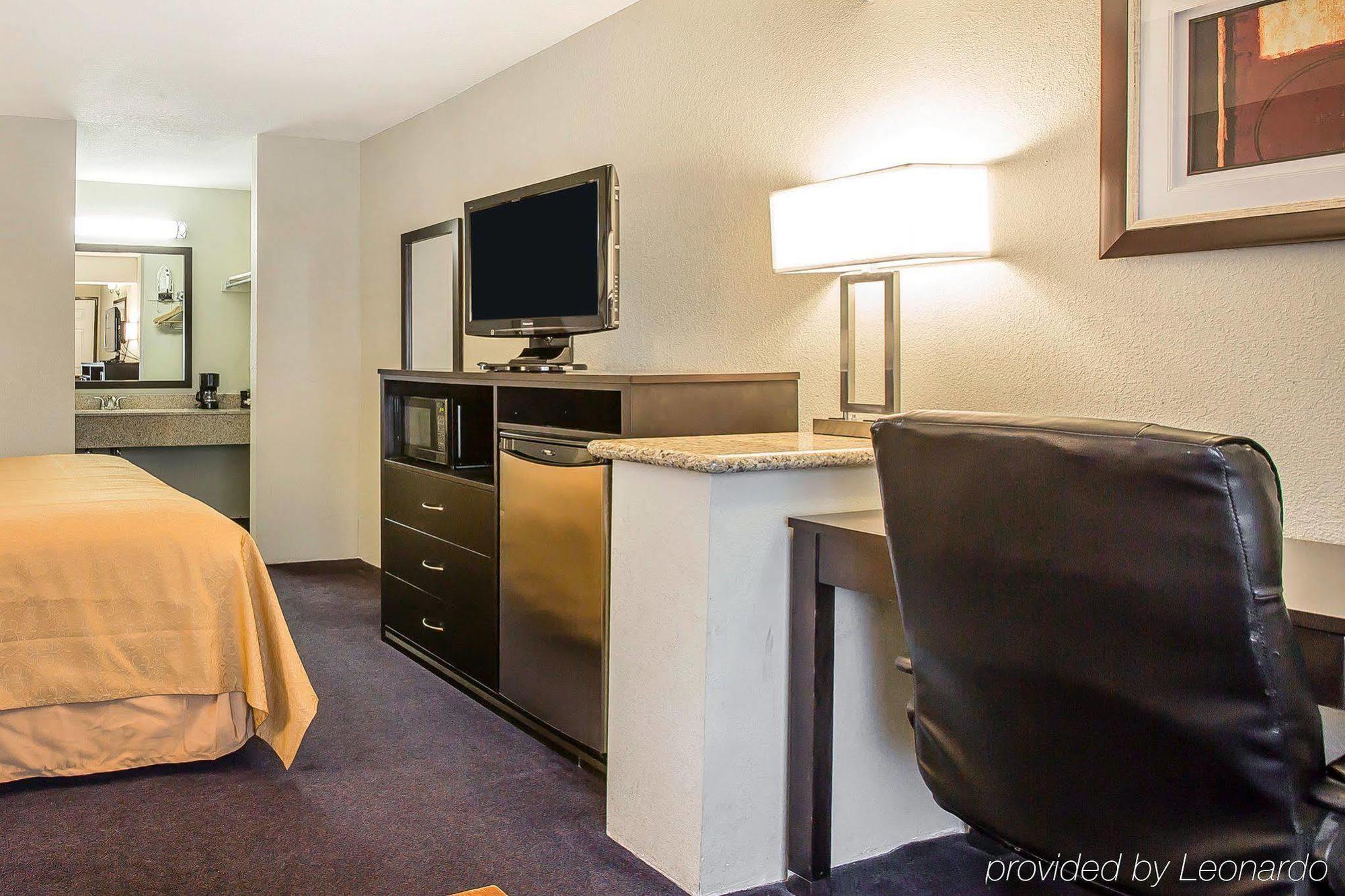 Quality Inn & Suites Woodland - Sacramento Airport Exteriör bild