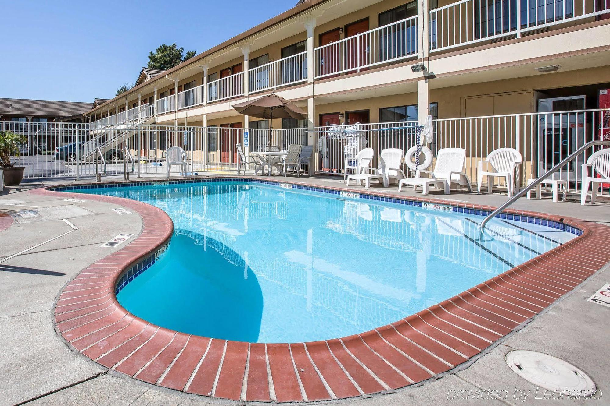 Quality Inn & Suites Woodland - Sacramento Airport Exteriör bild