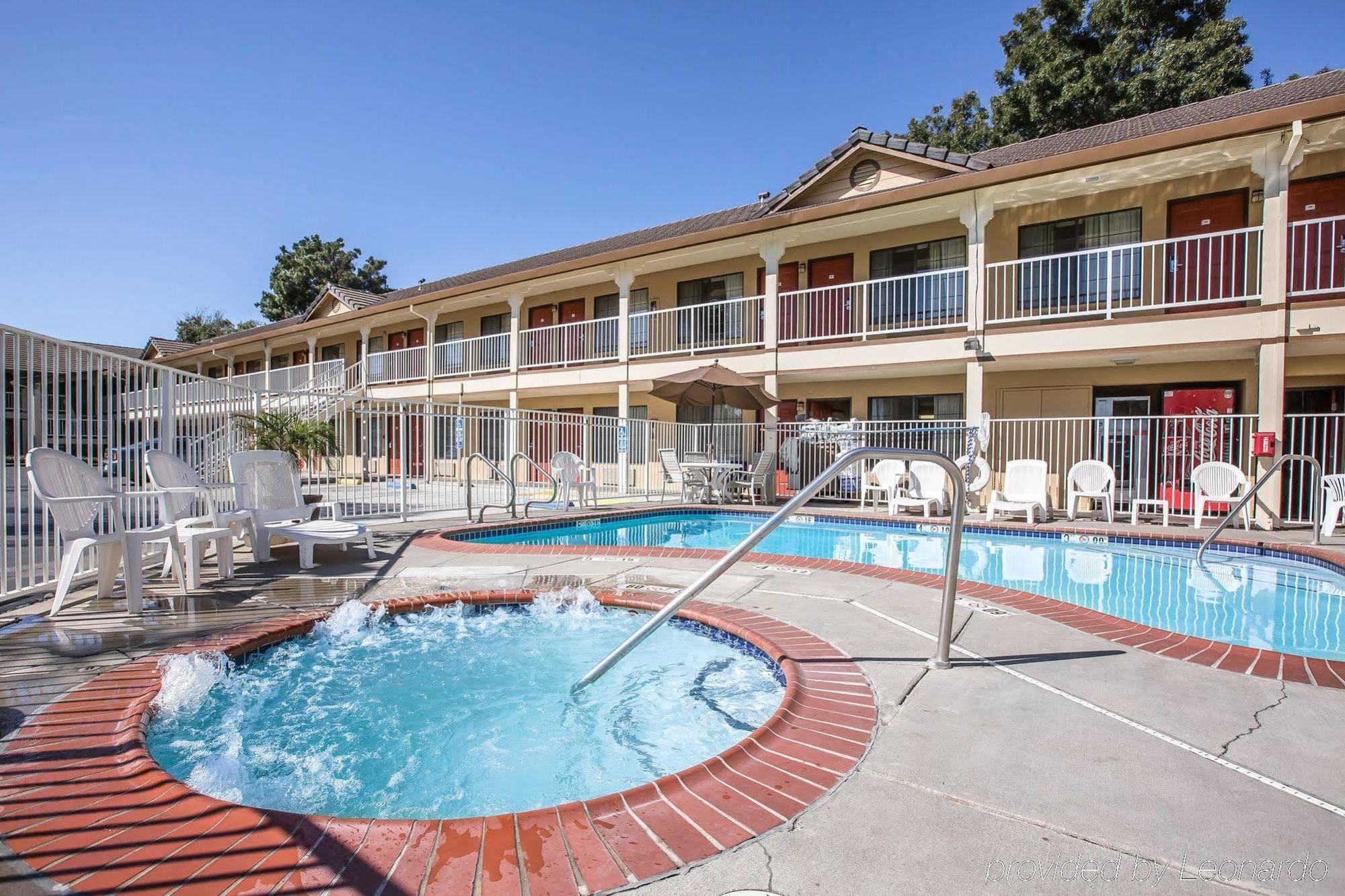 Quality Inn & Suites Woodland - Sacramento Airport Exteriör bild
