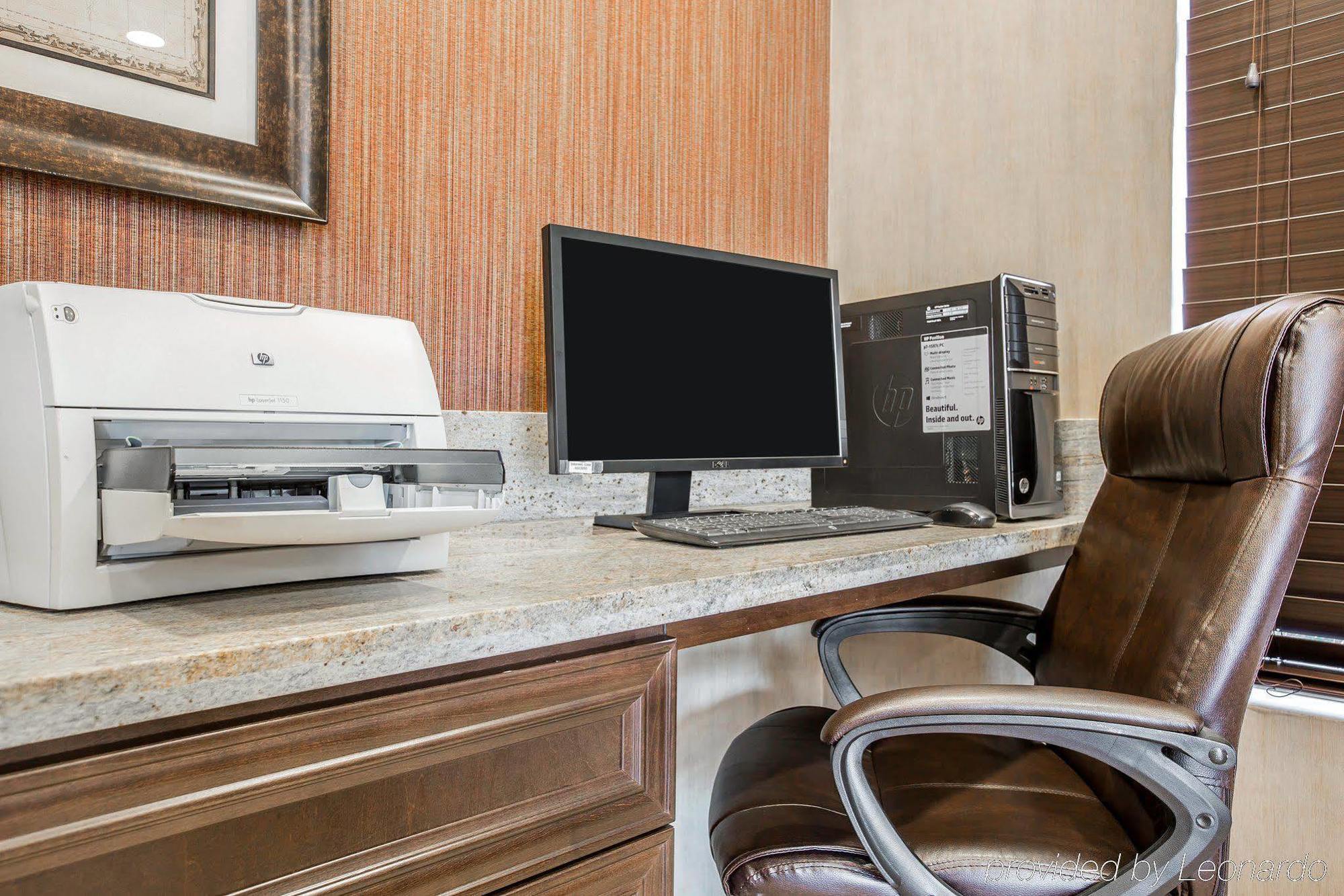 Quality Inn & Suites Woodland - Sacramento Airport Exteriör bild